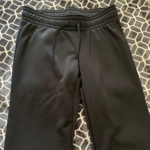 Ladies Under Armour pants